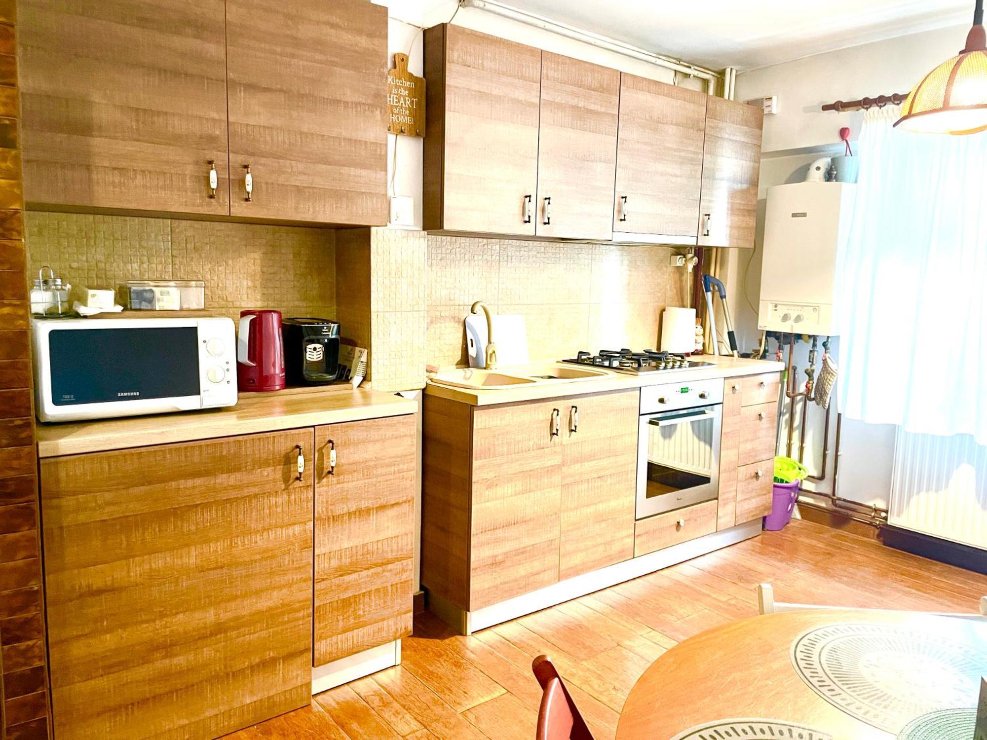 David Apartment โอโตเปนี ภายนอก รูปภาพ
